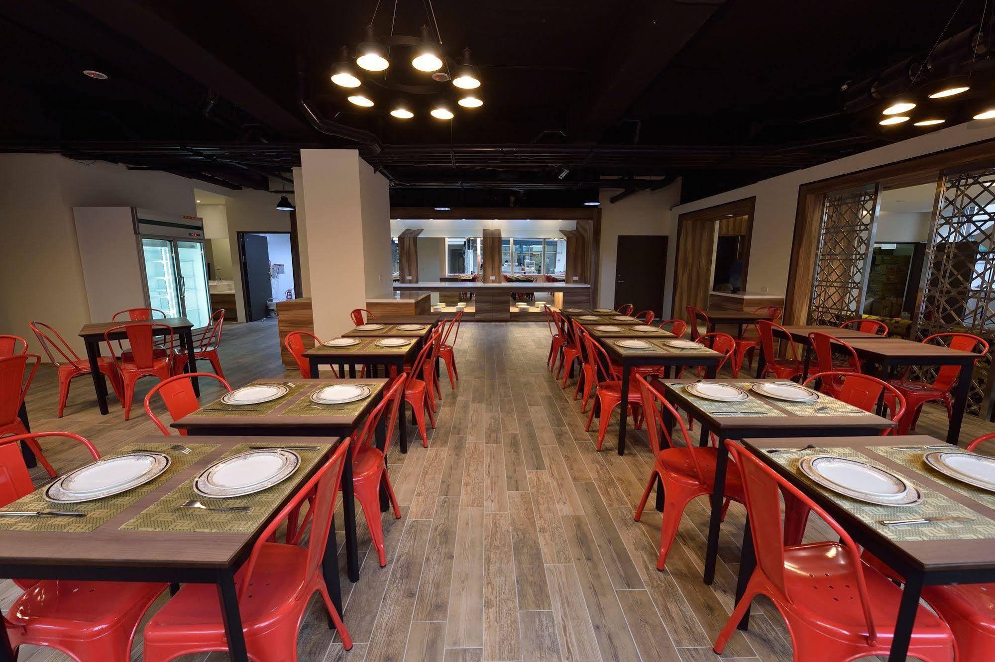 Home Rest Hotel Taitung Exterior foto